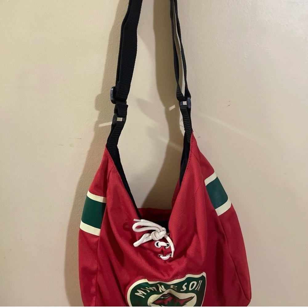 Minnesota Wild Red Shoulder Bag, nhl merchandise. #nhl #mnwild #hockey